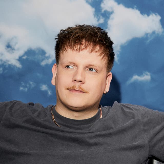 Diffrent profile photo